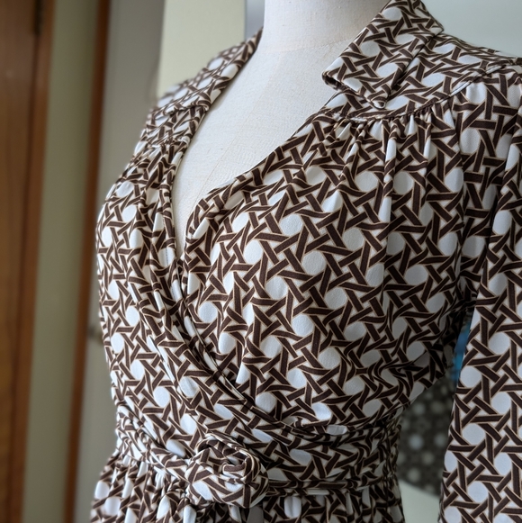 Talbots Petites Geometric Lattice Faux Wrap Dress - Size 6P - Picture 10 of 10